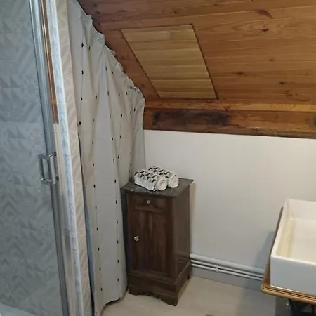 Bed & Breakfast D'hotes Chantebise 3*